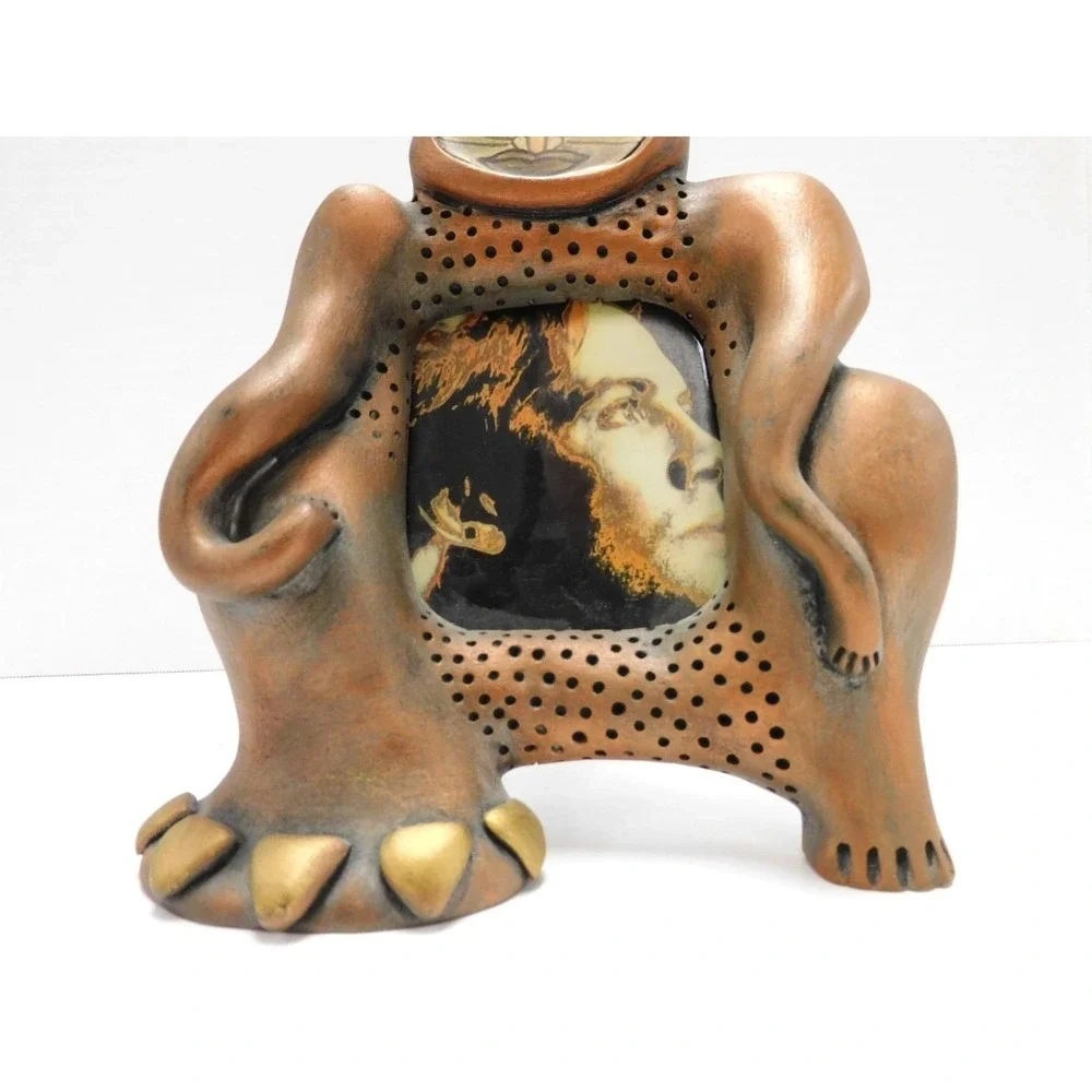 Vintage Kimberly Wilcot 95 Sculptured Cat Picture Frame DW344